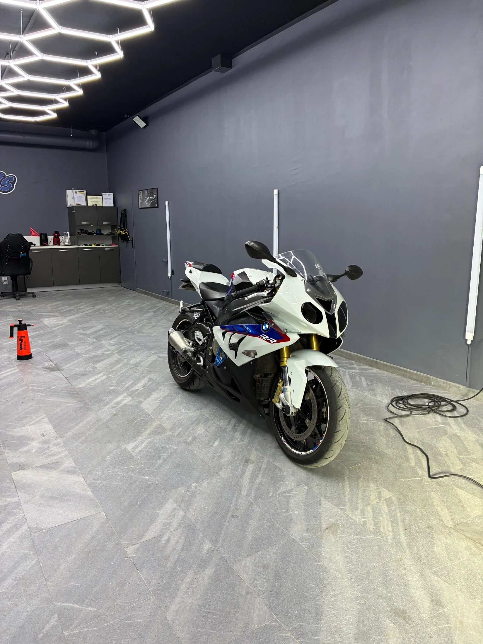 BMW S S1000RR, снимка 2 - Мотоциклети и мототехника - 54279329