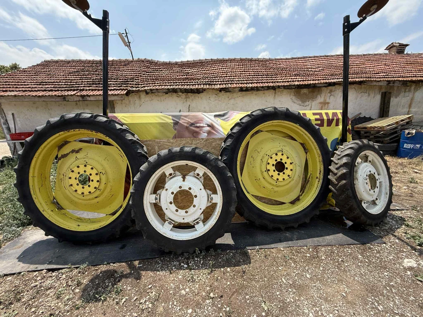    270/95R28 | Mobile.bg   3