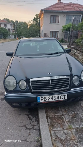 Mercedes-Benz 200, снимка 11