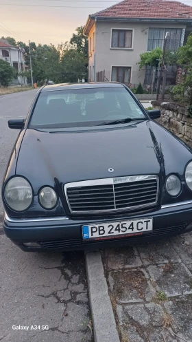 Mercedes-Benz 200, снимка 12