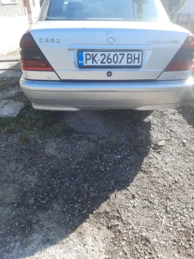 Mercedes-Benz C 250, снимка 2