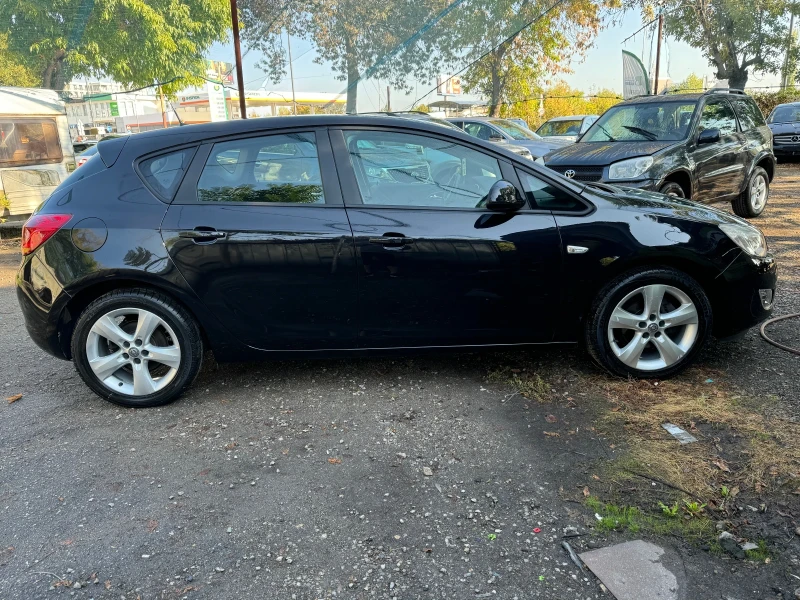 Opel Astra КАПАРИРАН, снимка 4 - Автомобили и джипове - 47363633