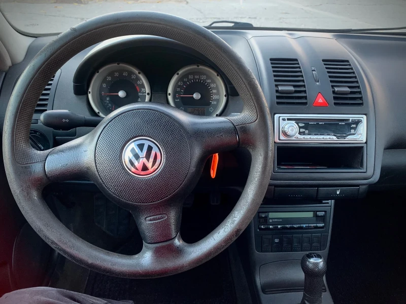 VW Polo, снимка 6 - Автомобили и джипове - 48670413