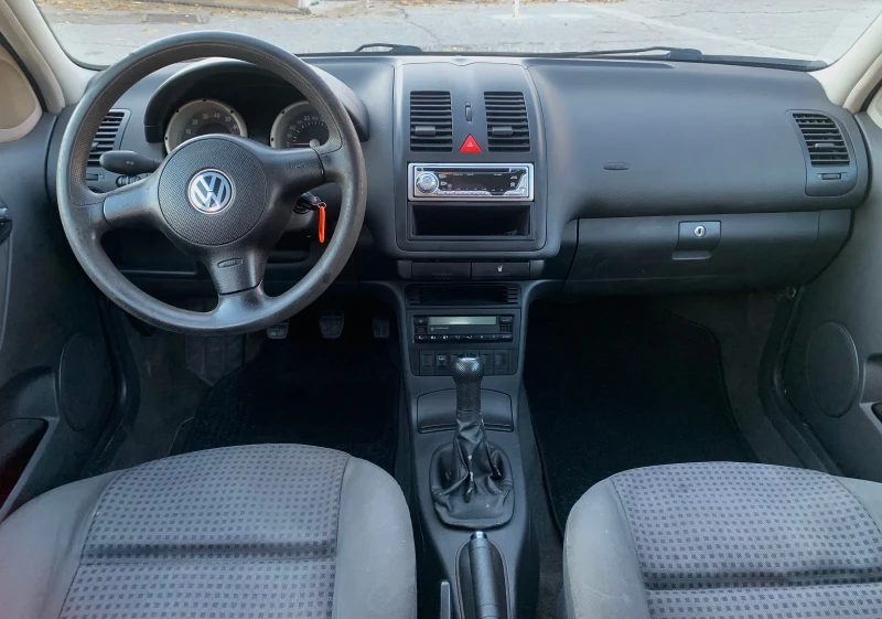 VW Polo, снимка 5 - Автомобили и джипове - 48670413