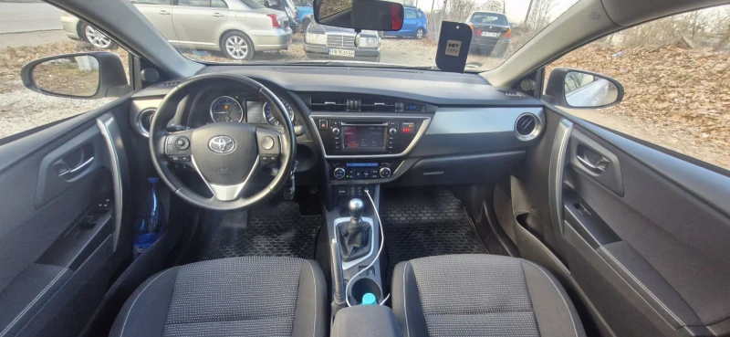 Toyota Auris 2.0D4D 124к.с. Навигация, Камера, Под.седалки, снимка 14 - Автомобили и джипове - 48881676