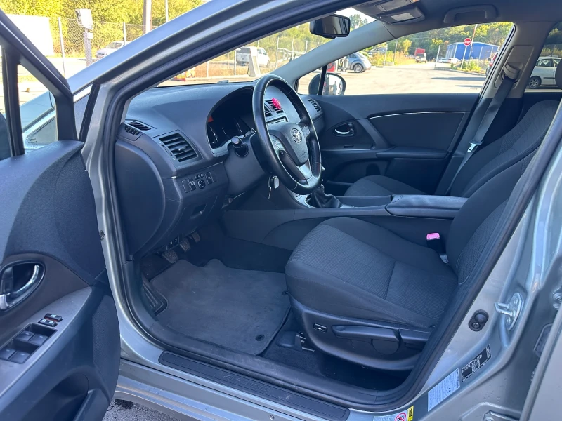 Toyota Avensis 2.0-NAVI-РЪЧКА-1Г-ГАРАНЦИЯ!, снимка 9 - Автомобили и джипове - 51800338