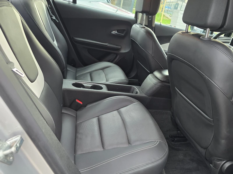 Chevrolet Volt Premier/ Plug-In Хибрид/Лизинг, снимка 15 - Автомобили и джипове - 52145637