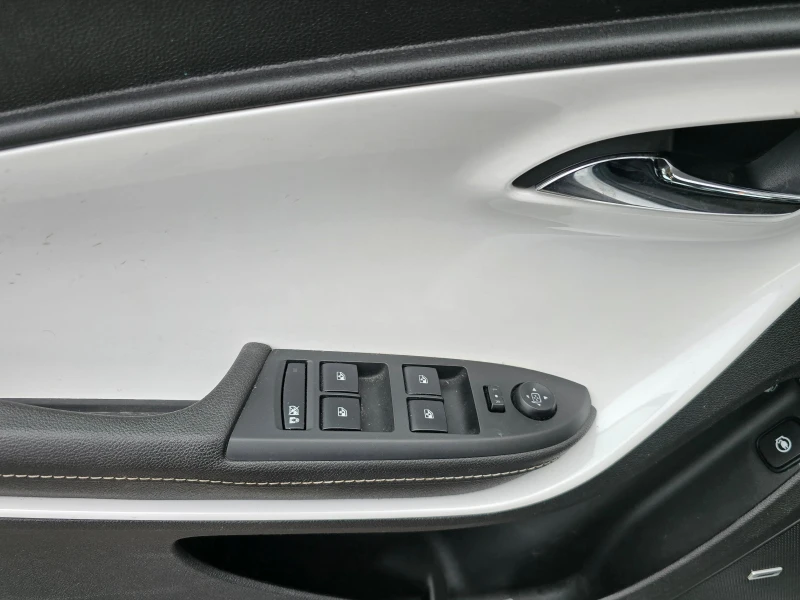 Chevrolet Volt Premier/ Plug-In Хибрид/Лизинг, снимка 8 - Автомобили и джипове - 52145637