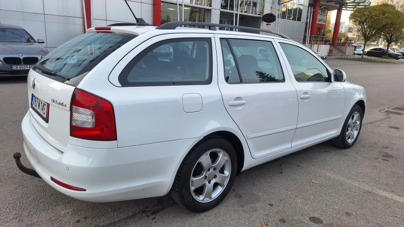 Skoda Octavia 1.6TDI, АВТОМАТ.НАВИ.ПОДГРЕВ.ПАРКТРОНИК., снимка 12 - Автомобили и джипове - 52498495