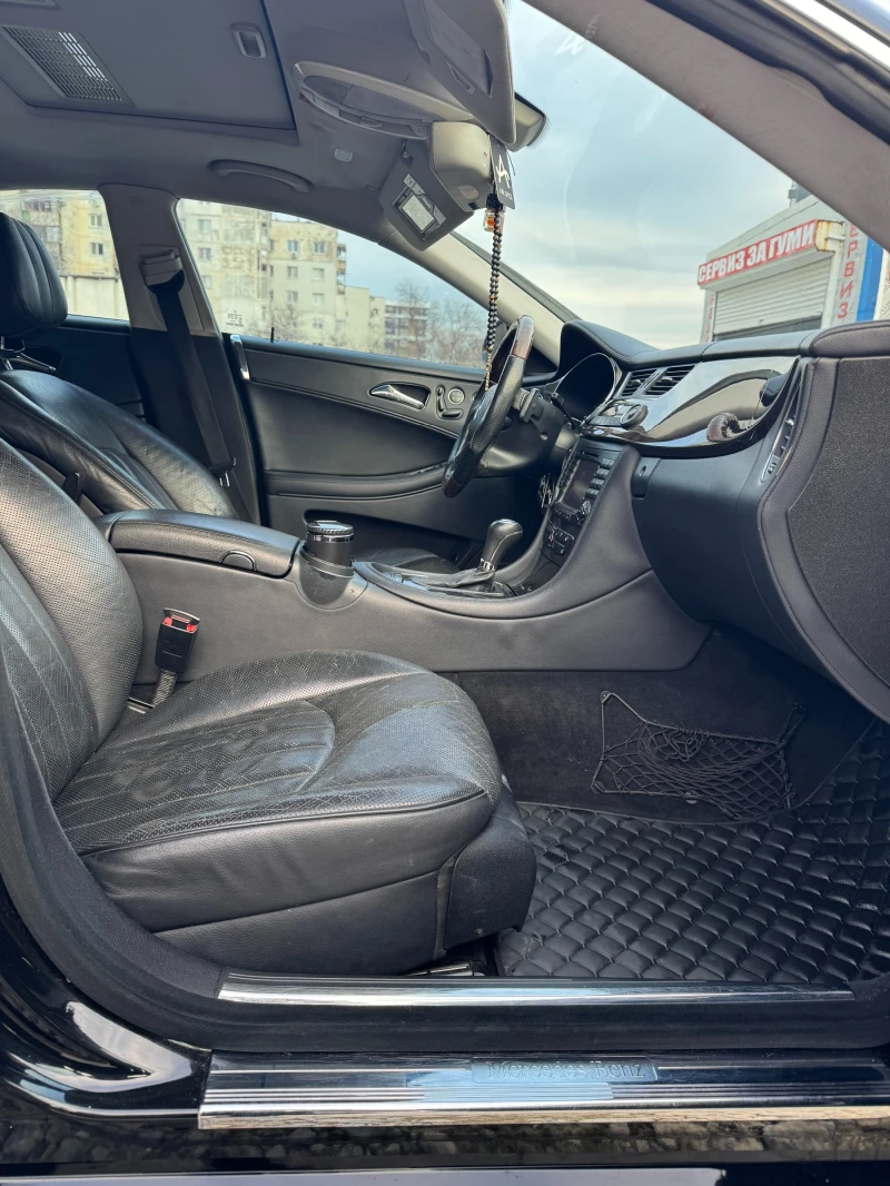 Mercedes-Benz CLS 500 AMG, снимка 11 - Автомобили и джипове - 53086814