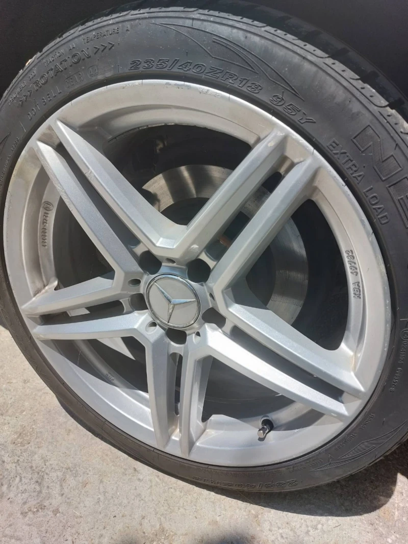 Mercedes-Benz E 300, снимка 11 - Автомобили и джипове - 53343078