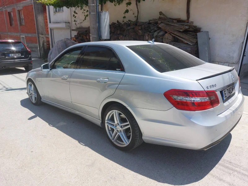Mercedes-Benz E 300, снимка 4 - Автомобили и джипове - 53343078