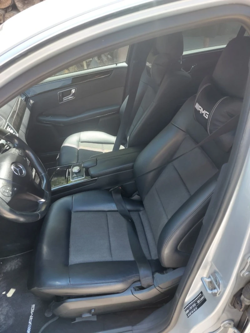 Mercedes-Benz E 300, снимка 12 - Автомобили и джипове - 53343078