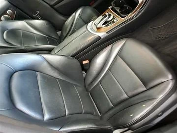 Mercedes-Benz C 300 4MATIC* Burmester* Full LED* Keyless* Пано* М.точк, снимка 7 - Автомобили и джипове - 47965721