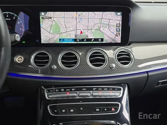 Mercedes-Benz E 250 W213 Avangarde, снимка 12 - Автомобили и джипове - 55564308