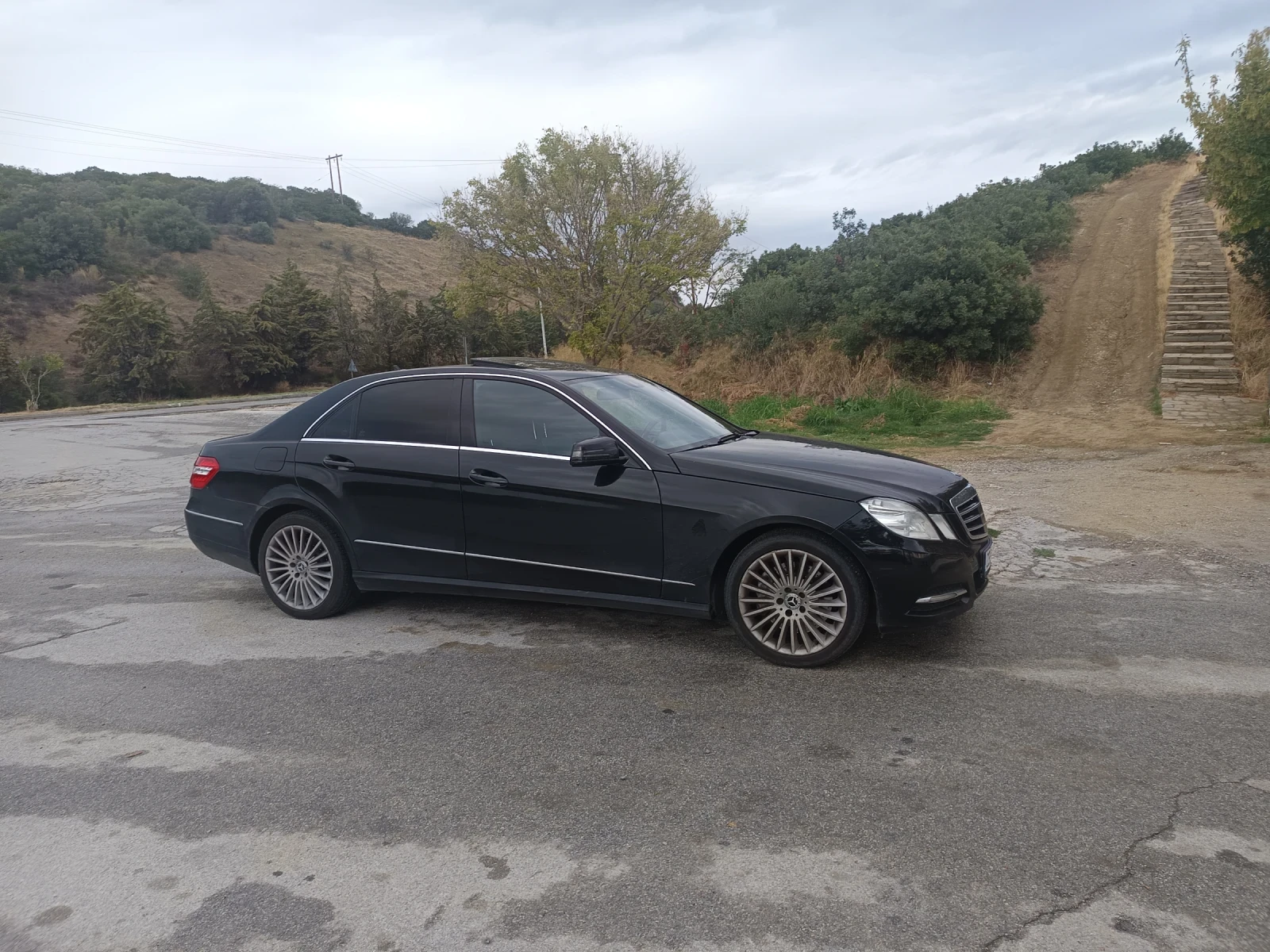 Mercedes-Benz E 500  - изображение 3