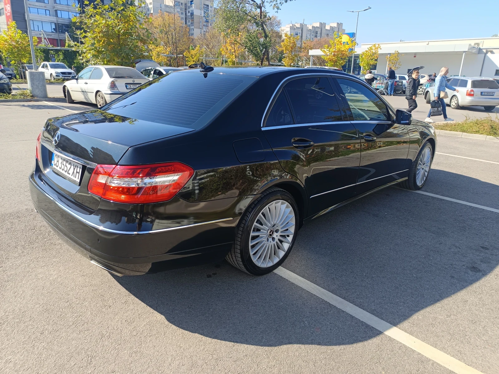 Mercedes-Benz E 500  - изображение 6