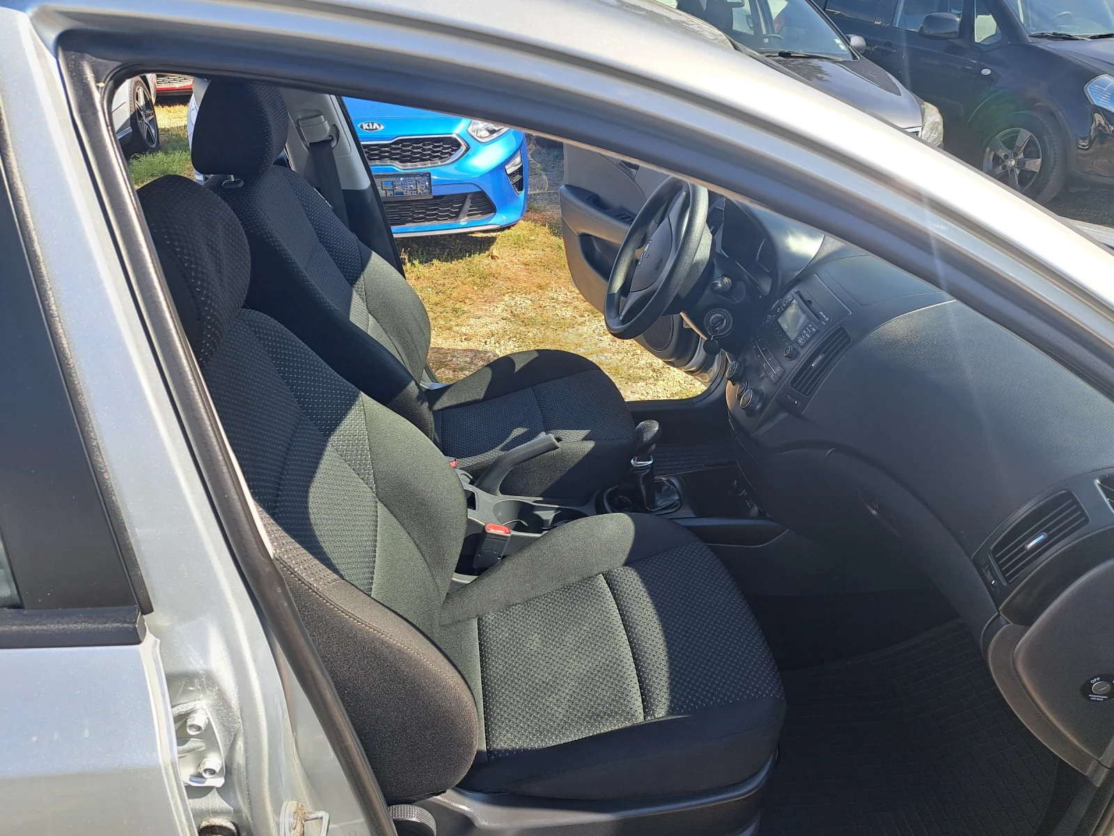 Hyundai I30 1.6 crdi 90 кс 6 скорости  | Mobile.bg — изображение 16