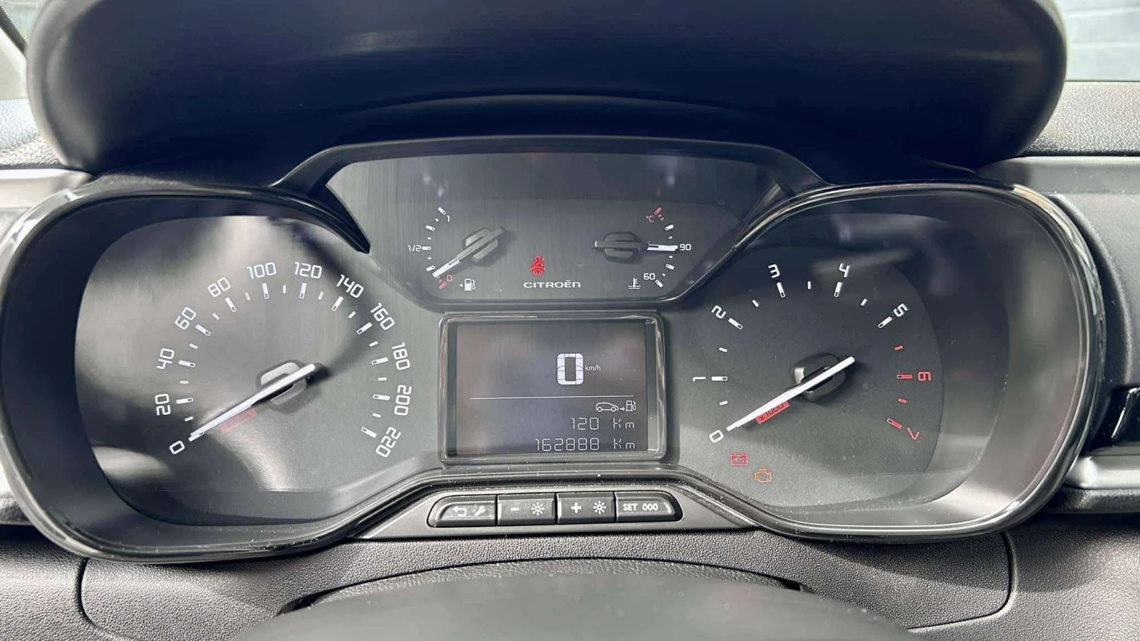 Citroen C3 1.2 - изображение 8