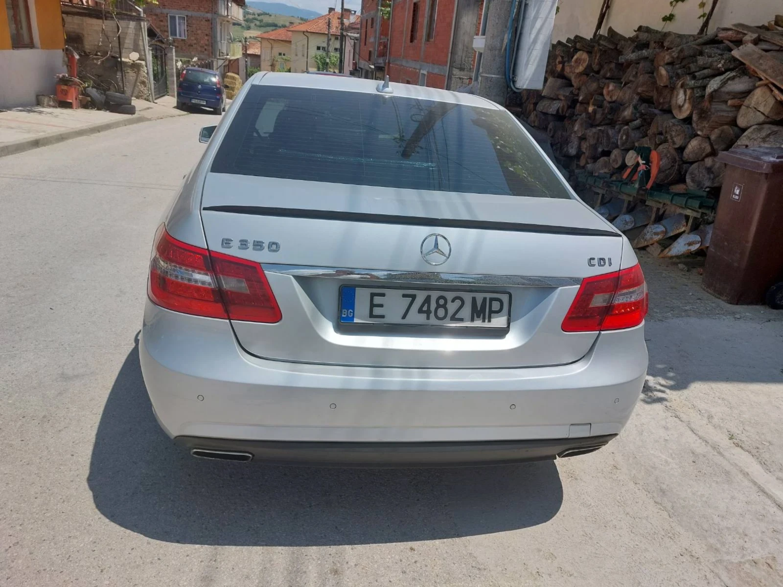 Mercedes-Benz E 300  - изображение 7