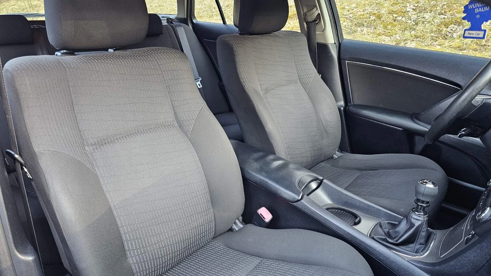 Toyota Avensis 1.8 | Mobile.bg � ����������� 13