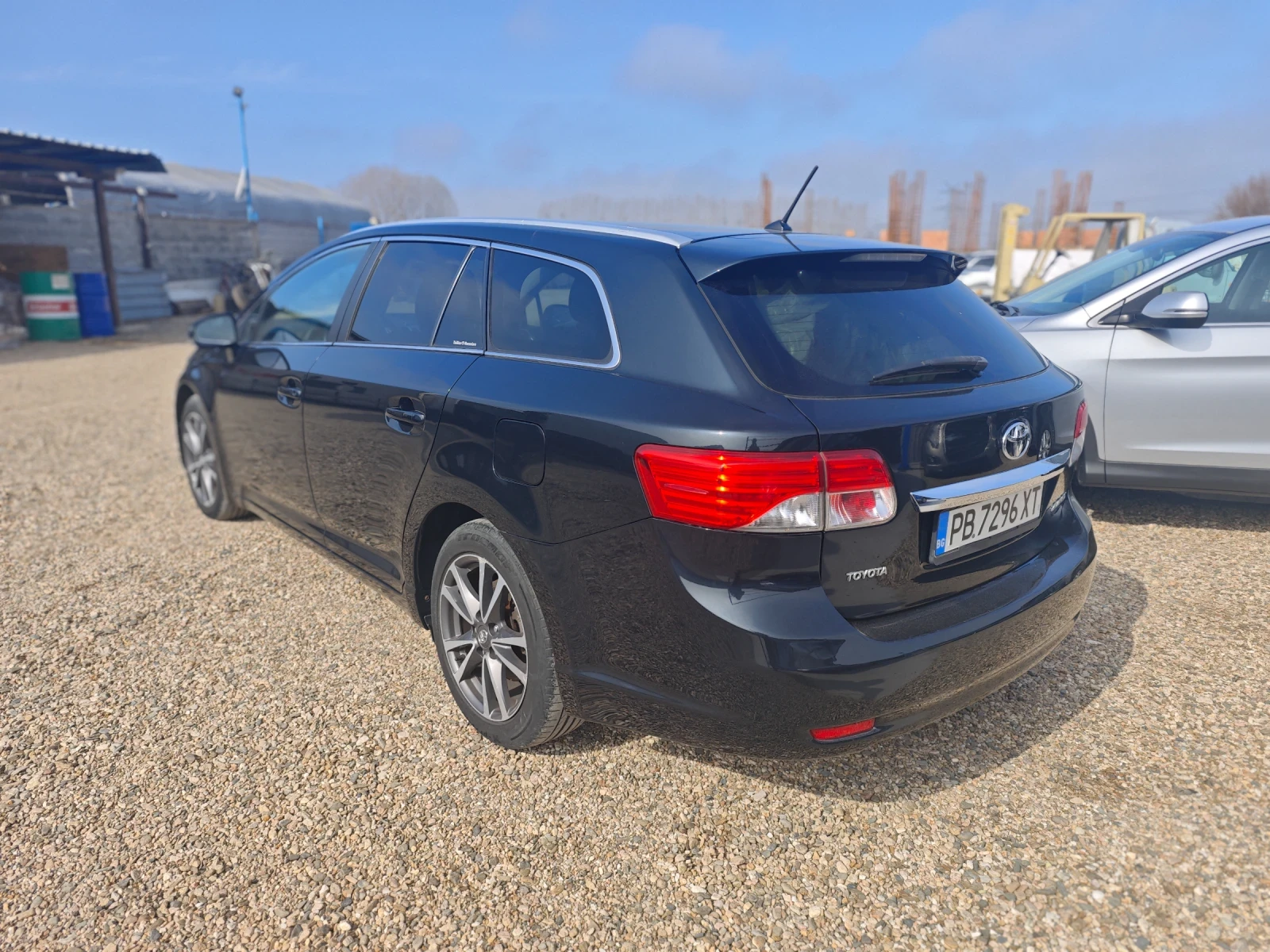 Toyota Avensis 2.2D4D* FACE* FULL* ШВЕЙЦАРИЯ , снимка 3 - Автомобили и джипове - 53818447