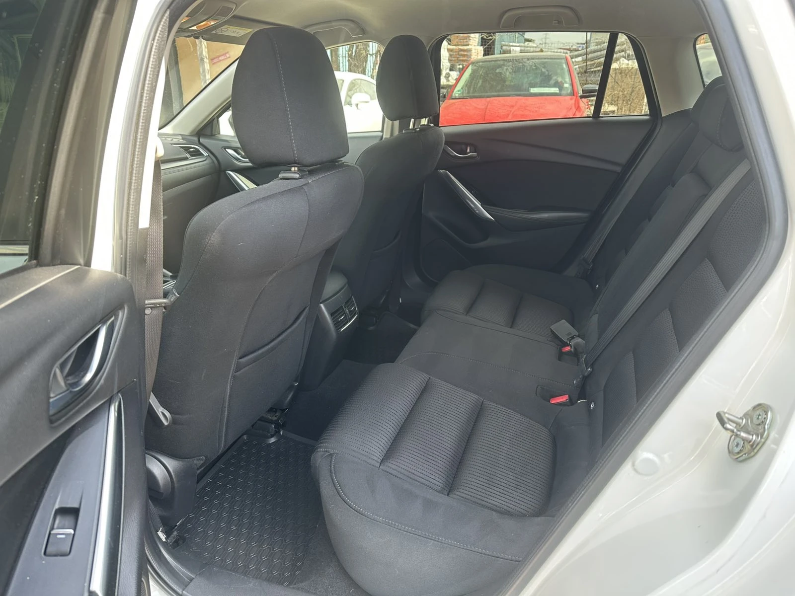 Mazda 6 2.2Skyactiv-D Facelift, снимка 10 - Автомобили и джипове - 53988492