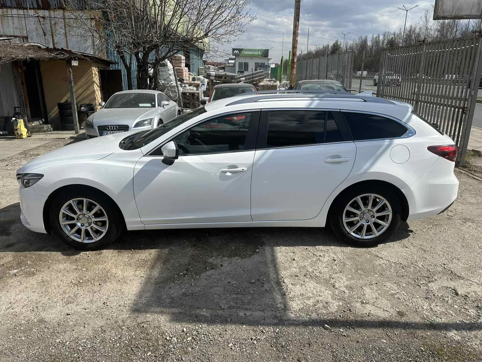 Mazda 6 2.2Skyactiv-D Facelift, снимка 8 - Автомобили и джипове - 53988492