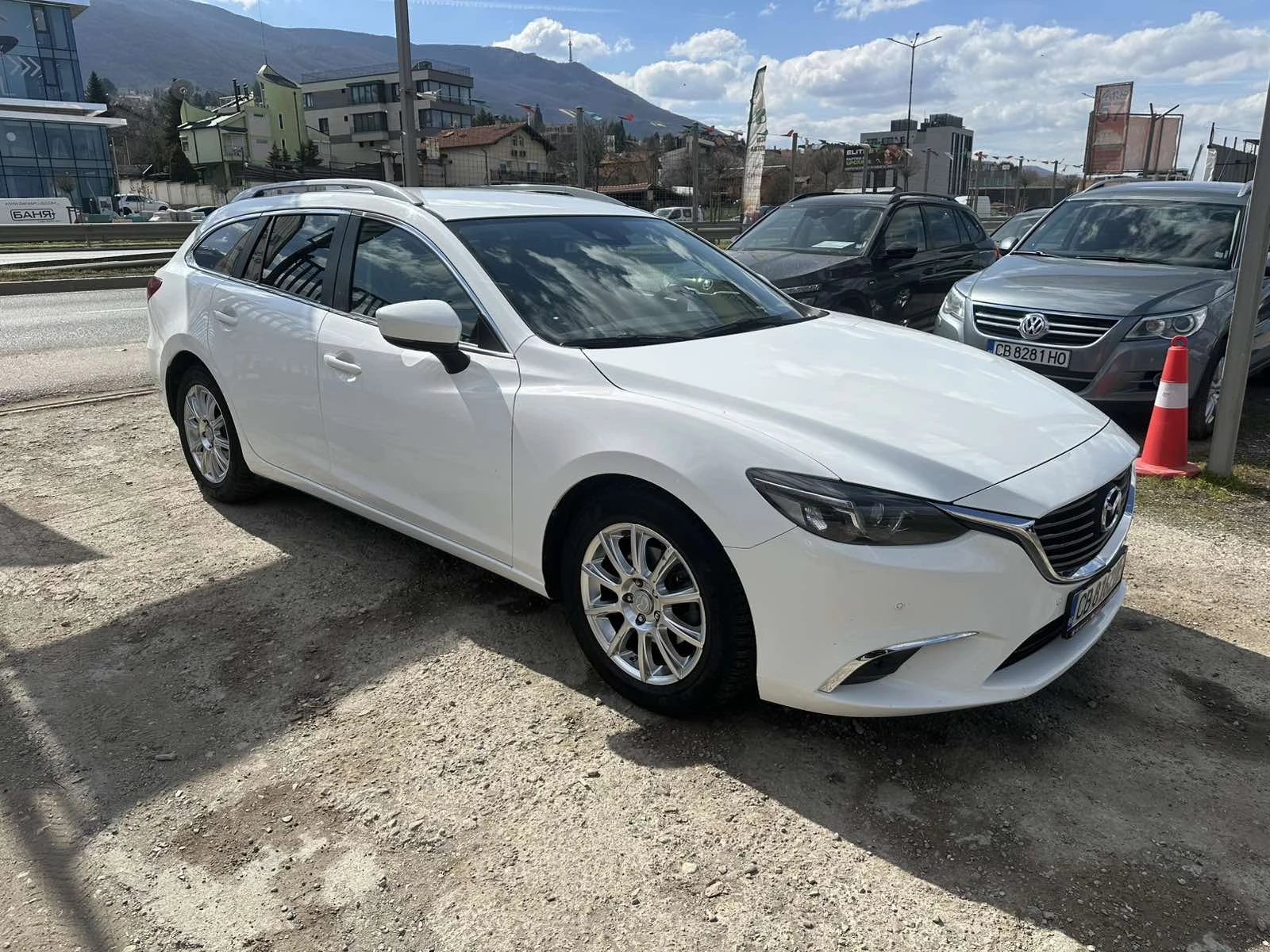 Mazda 6 2.2Skyactiv-D Facelift, снимка 2 - Автомобили и джипове - 53988492