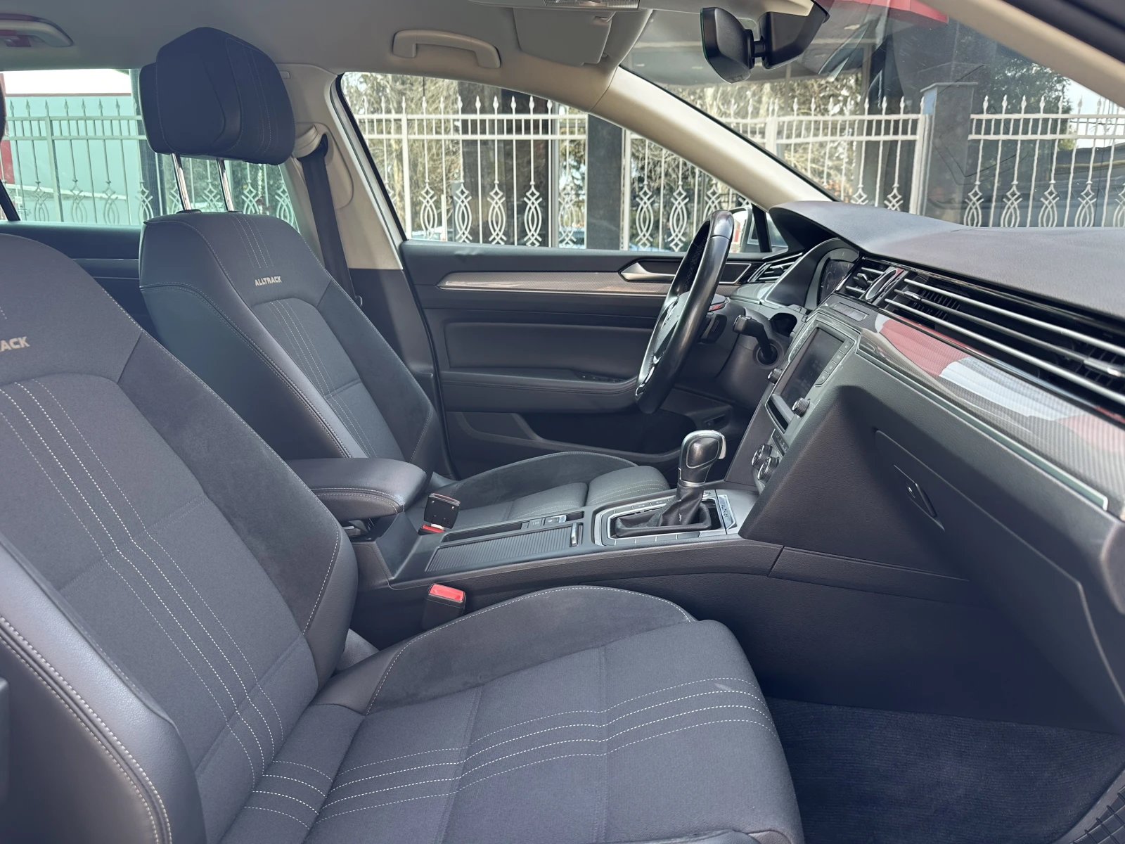 VW Alltrack Passat 2.0 TDI 240 , снимка 6 - Автомобили и джипове - 54067493