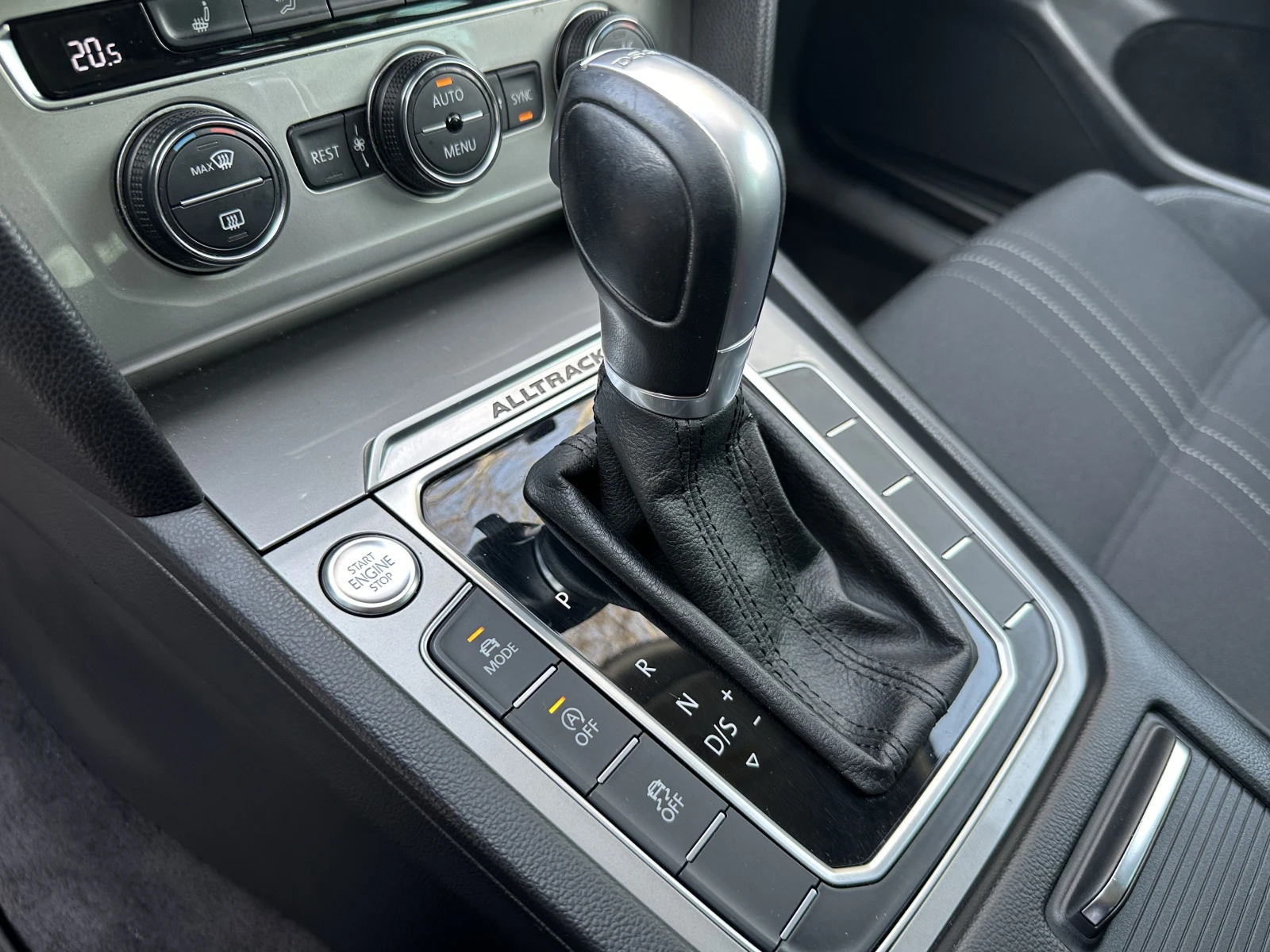 VW Alltrack Passat 2.0 TDI 240 , снимка 14 - Автомобили и джипове - 54067493