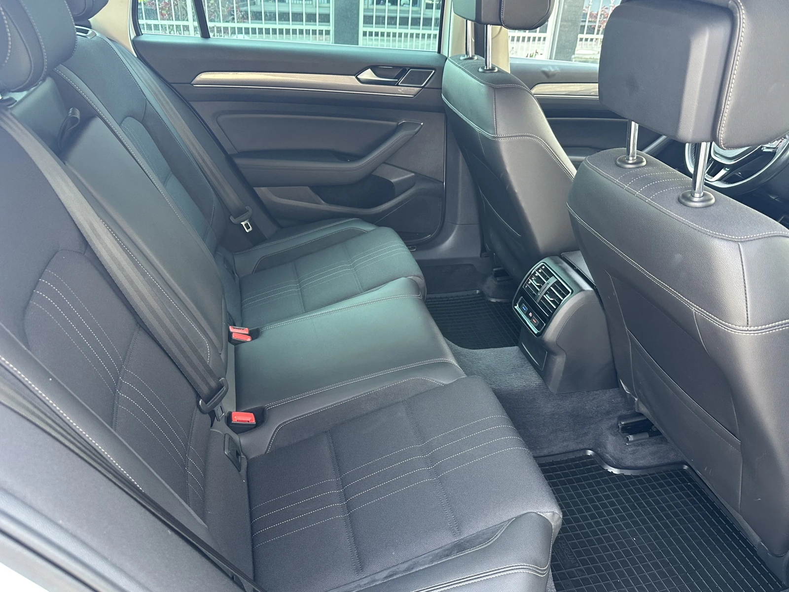 VW Alltrack Passat 2.0 TDI 240 , снимка 7 - Автомобили и джипове - 54067493