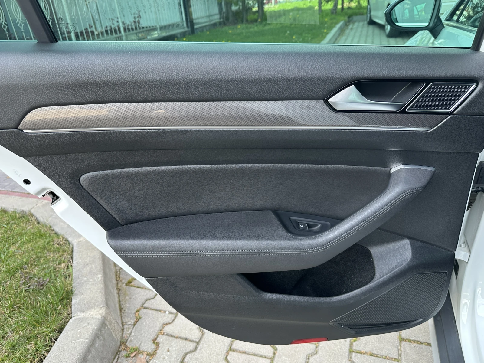 VW Alltrack Passat 2.0 TDI 240 , снимка 12 - Автомобили и джипове - 54067493