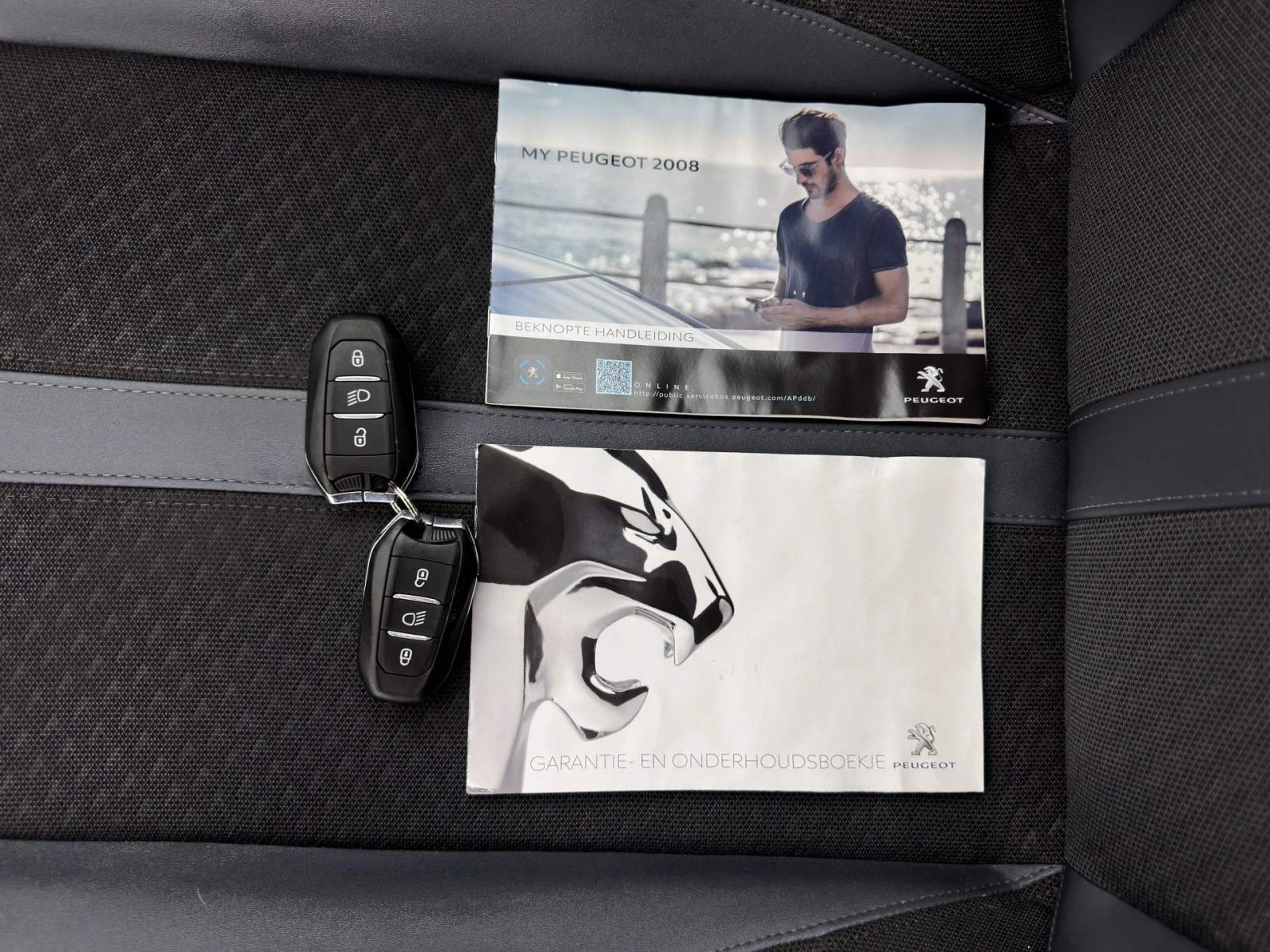 Peugeot 2008 Allure, снимка 11 - Автомобили и джипове - 54113940