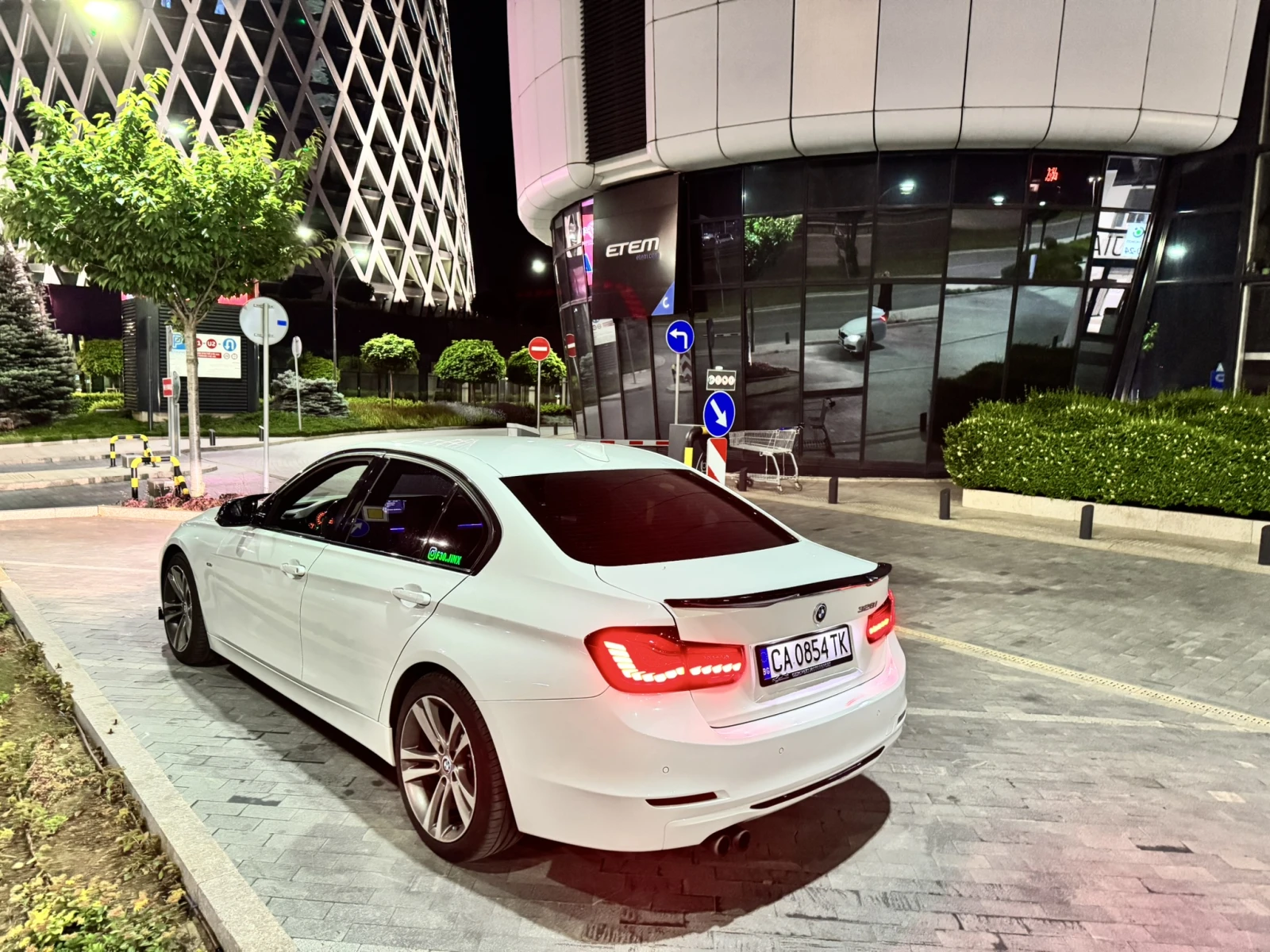 BMW 328 RWD Sport Line | Auto.bg — изображение 1