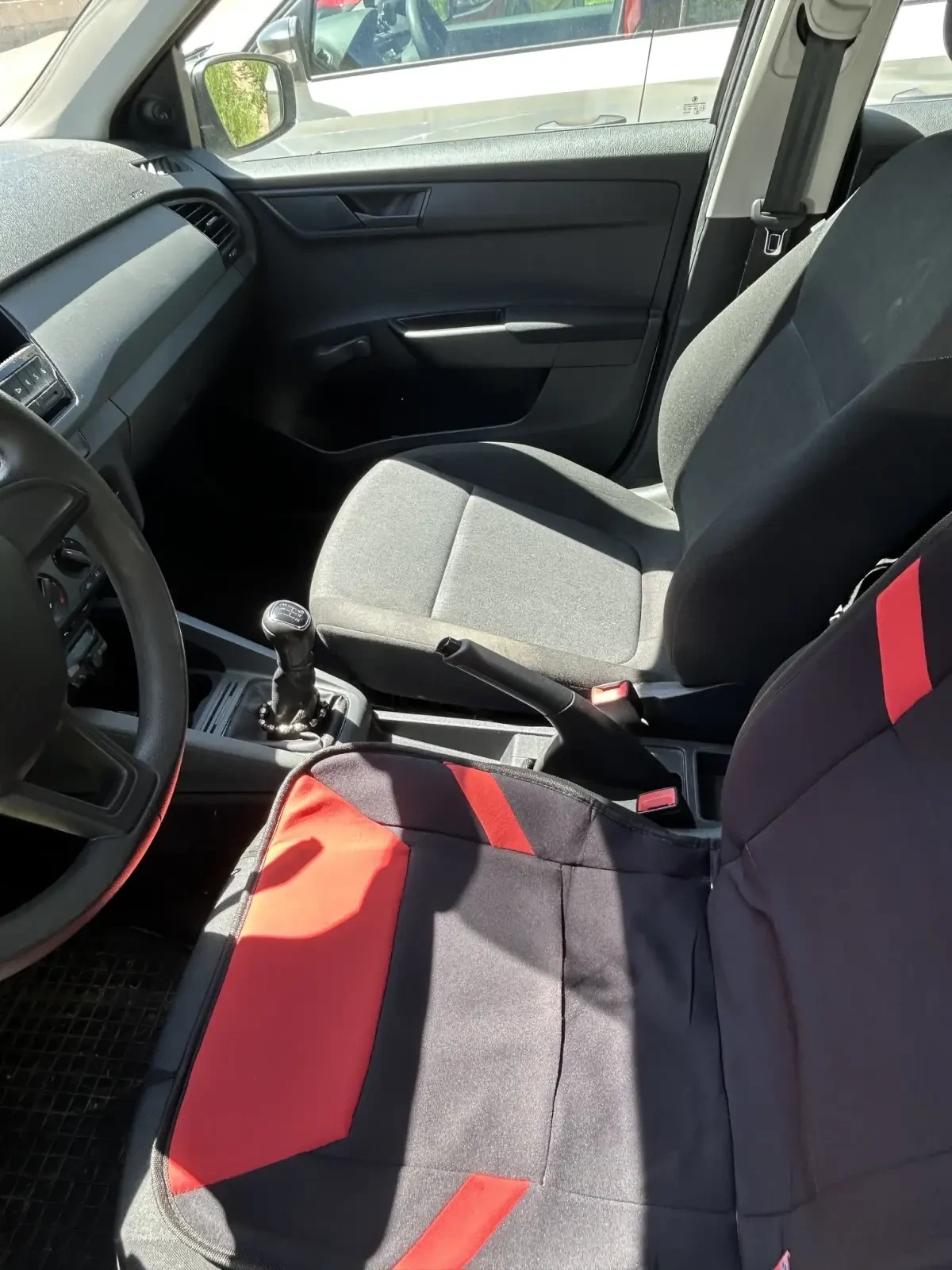 Skoda Fabia, снимка 5 - Автомобили и джипове - 54553742