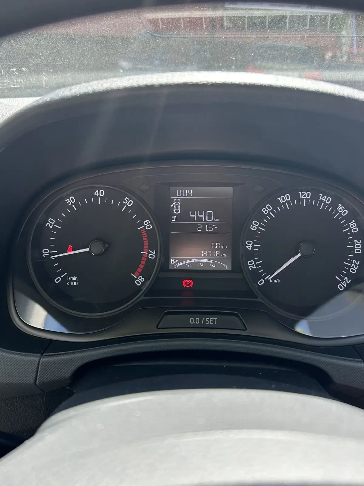Skoda Fabia, снимка 9 - Автомобили и джипове - 54553742