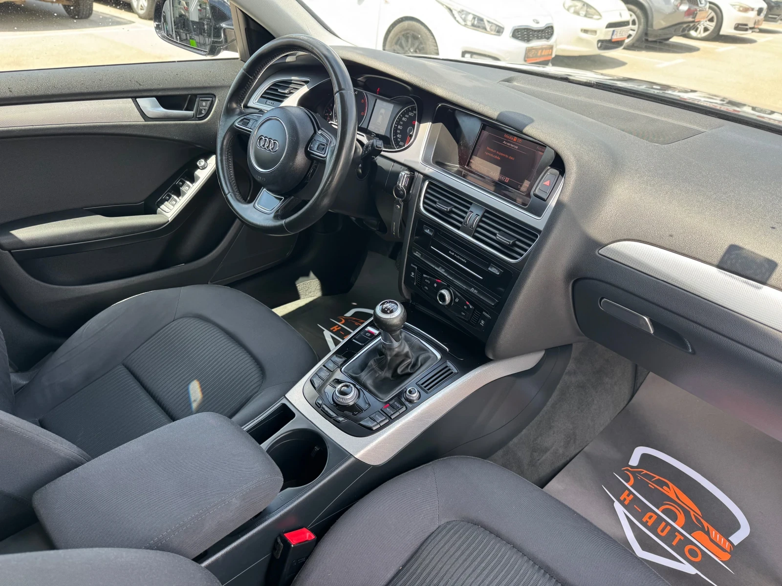 Audi A4 Facelift / TDi / Navi, снимка 4 - Автомобили и джипове - 54609207