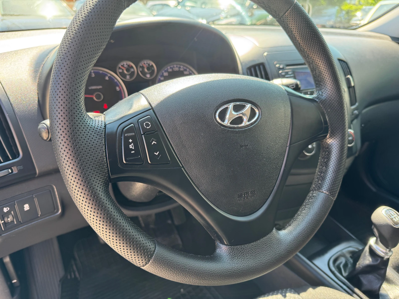 Hyundai I30 1.6CRDI-90кс., снимка 8 - Автомобили и джипове - 54856590