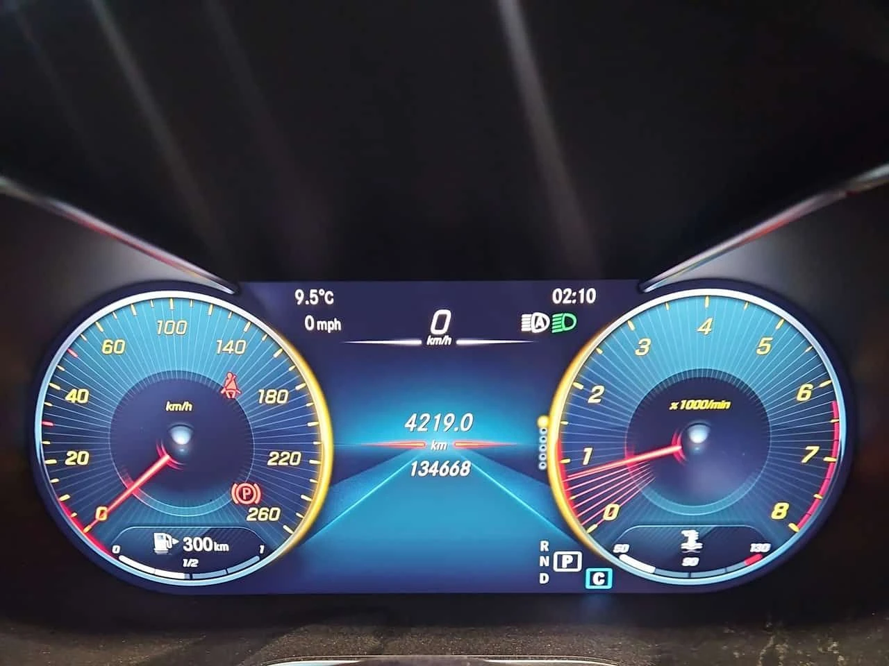 Mercedes-Benz C 300 CARFAX, снимка 8 - Автомобили и джипове - 54978620