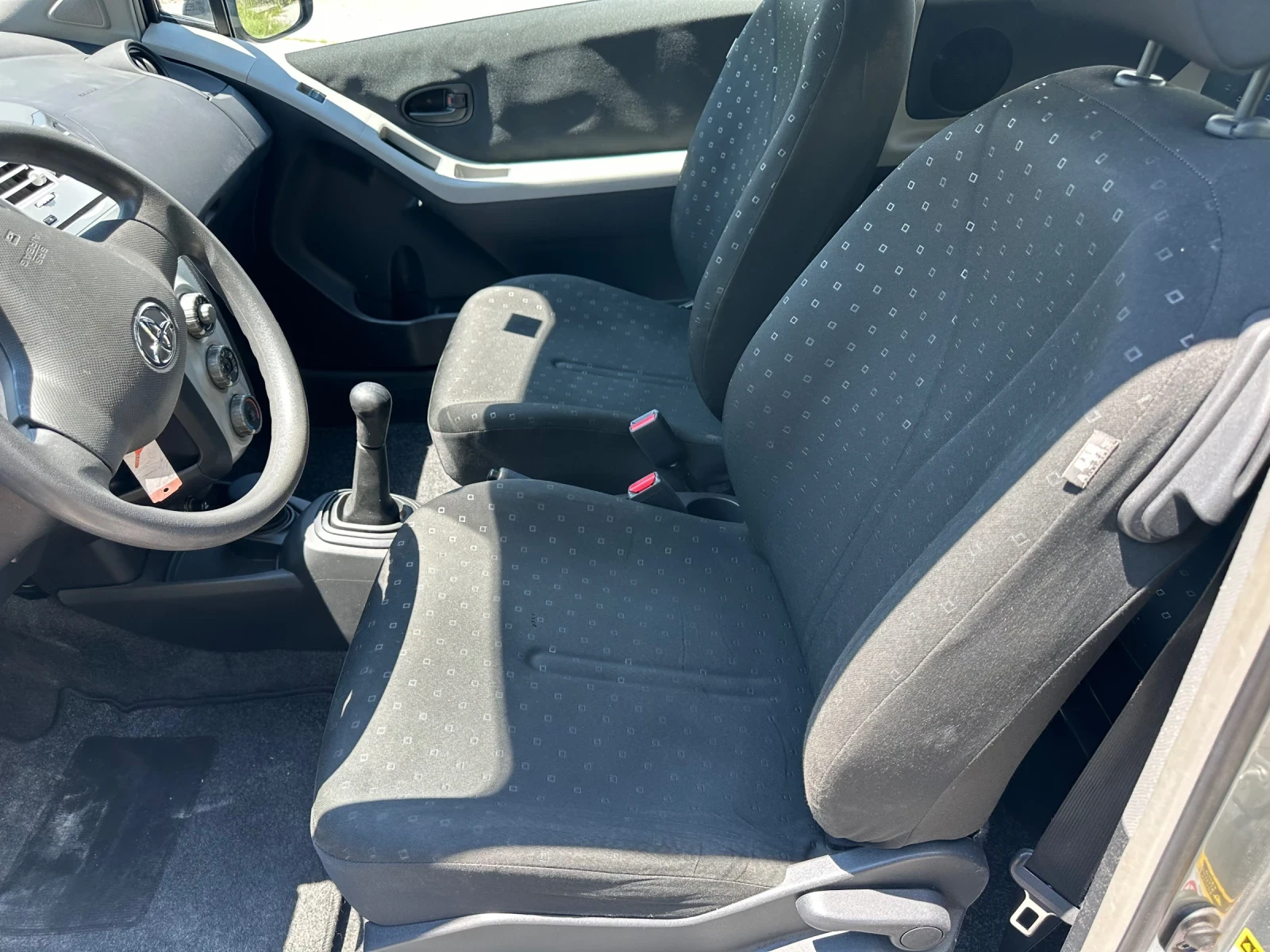 Toyota Yaris, снимка 8 - Автомобили и джипове - 55016806