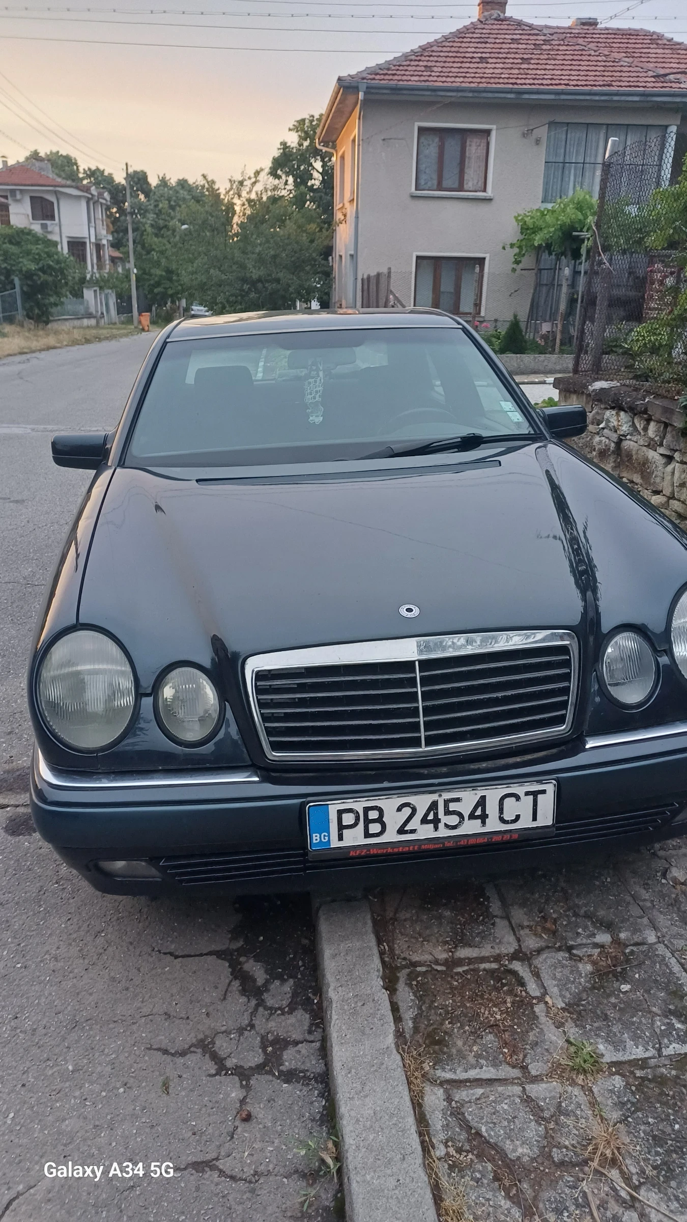 Mercedes-Benz 200, снимка 11 - Автомобили и джипове - 55105317