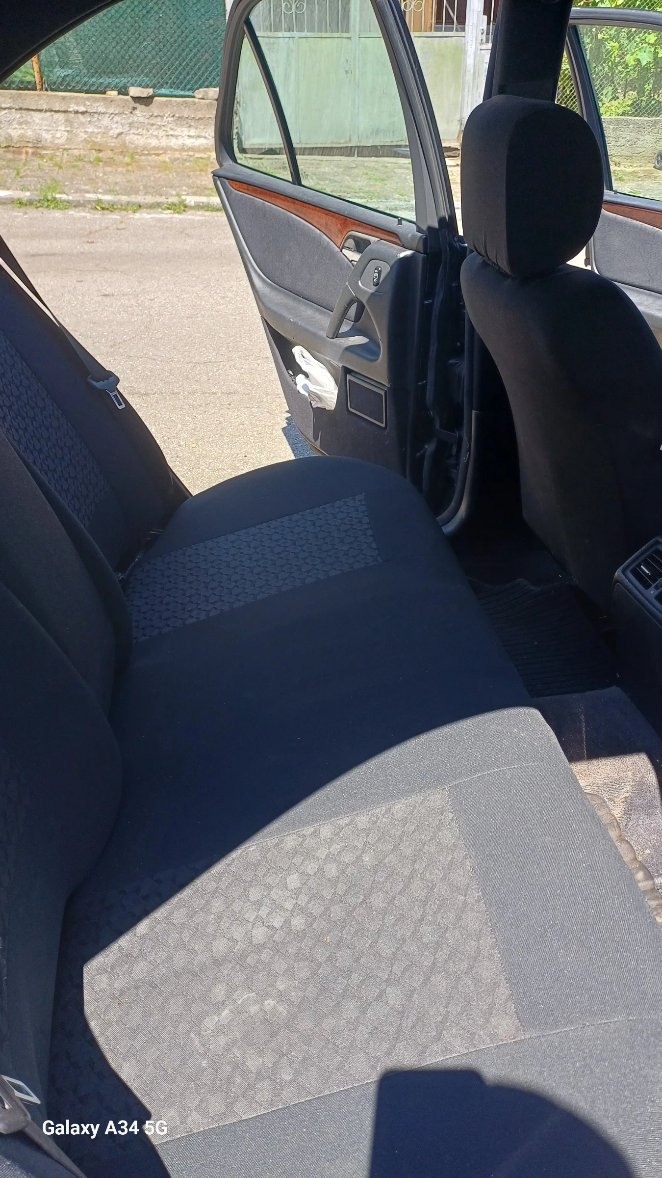 Mercedes-Benz 200, снимка 4 - Автомобили и джипове - 55105317