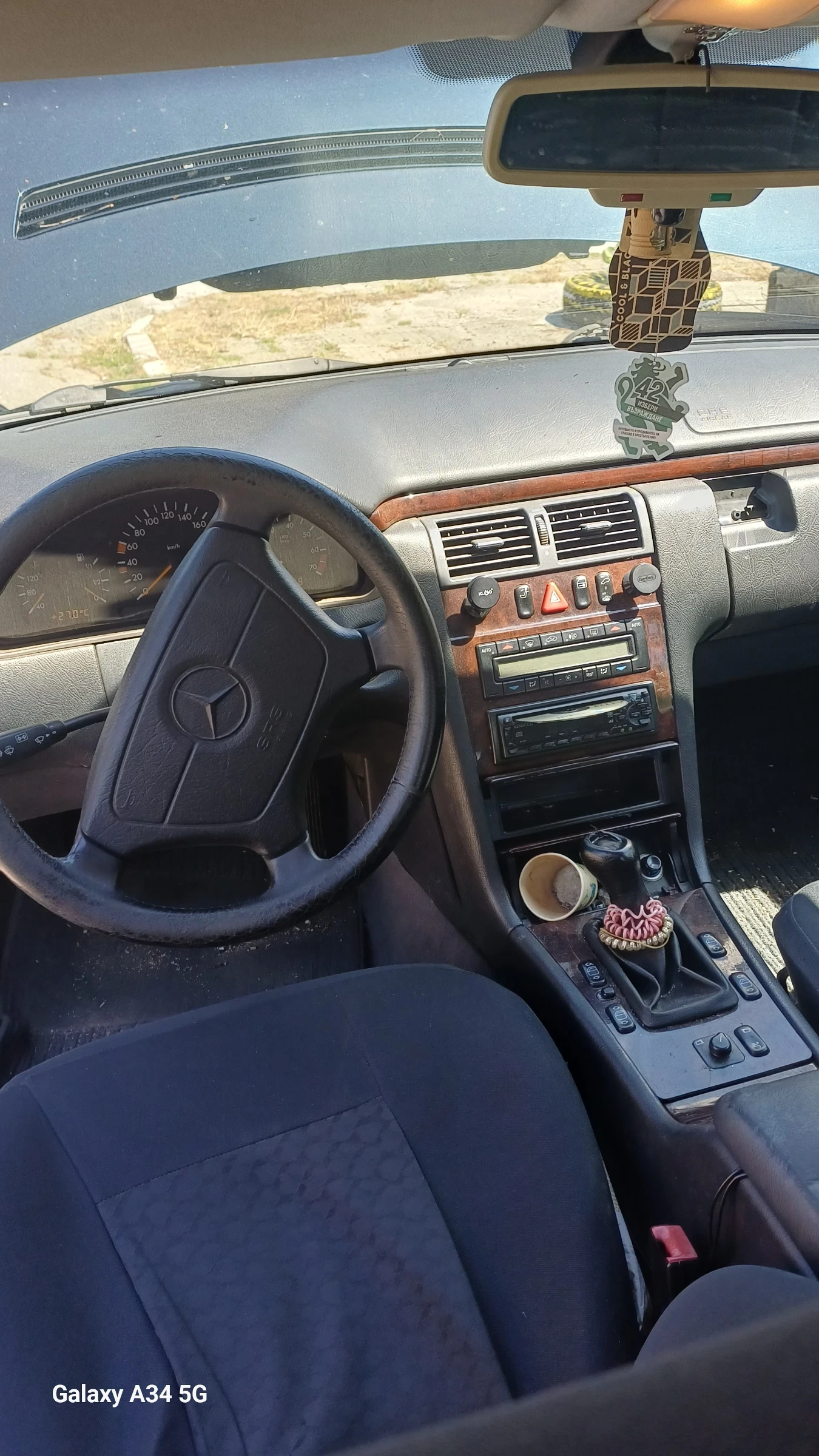 Mercedes-Benz 200, снимка 8 - Автомобили и джипове - 55105317