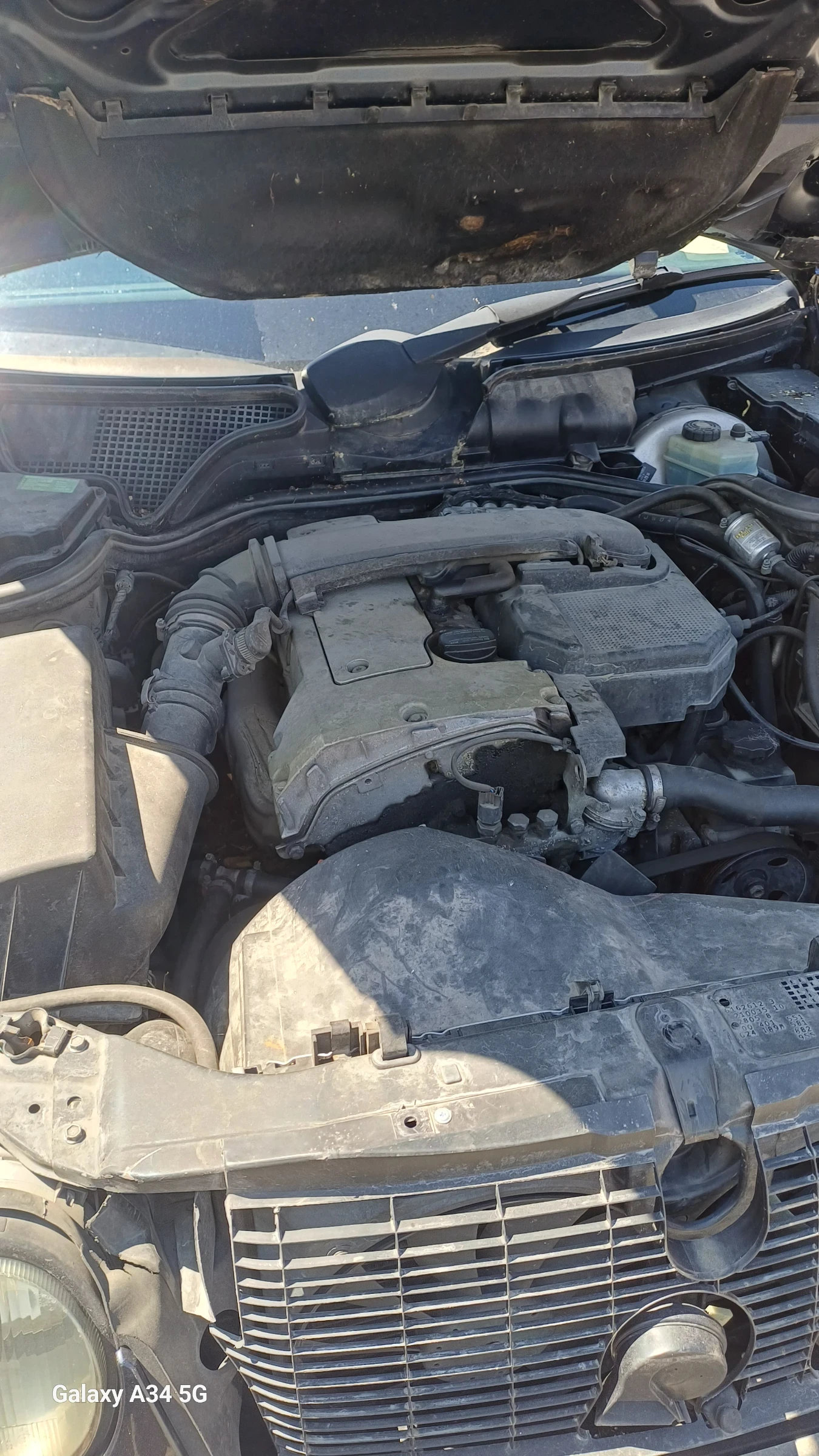 Mercedes-Benz 200, снимка 9 - Автомобили и джипове - 55105317