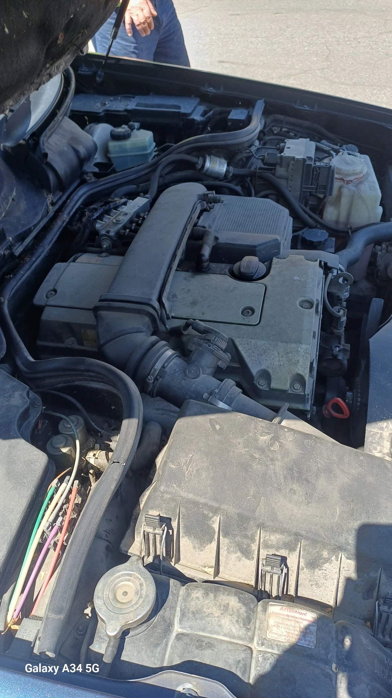 Mercedes-Benz 200, снимка 3 - Автомобили и джипове - 55105317