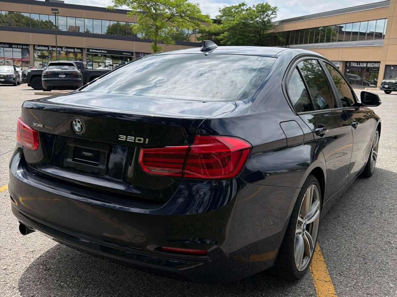 BMW 320 * 320i xDrive * CARFAX * ЦЕНА ДО БГ, снимка 7 - Автомобили и джипове - 55143182
