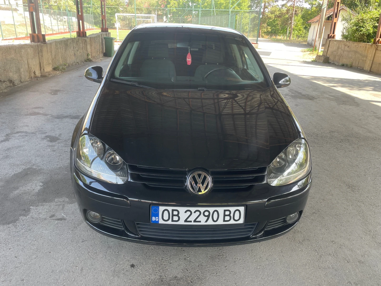 VW Golf 1.9 105 6 Скорости , снимка 8 - Автомобили и джипове - 55880018