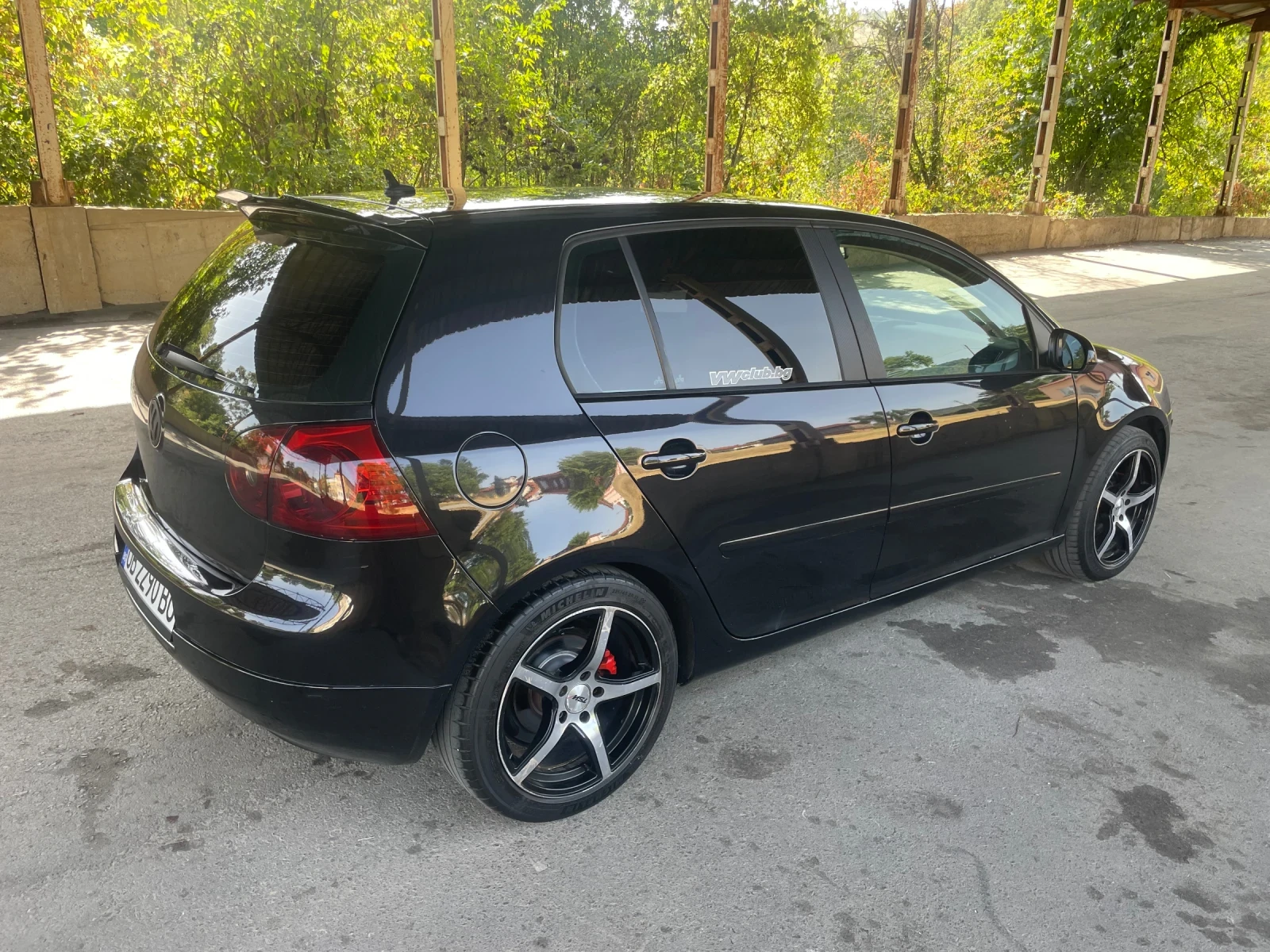 VW Golf 1.9 105 6 Скорости , снимка 11 - Автомобили и джипове - 55880018