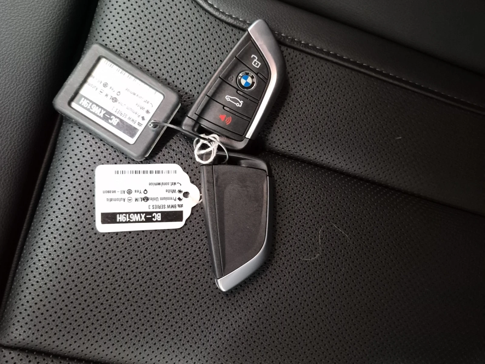 BMW 330 M-PACK| HAR/KAR| 360| PANO| , снимка 8 - Автомобили и джипове - 56071100